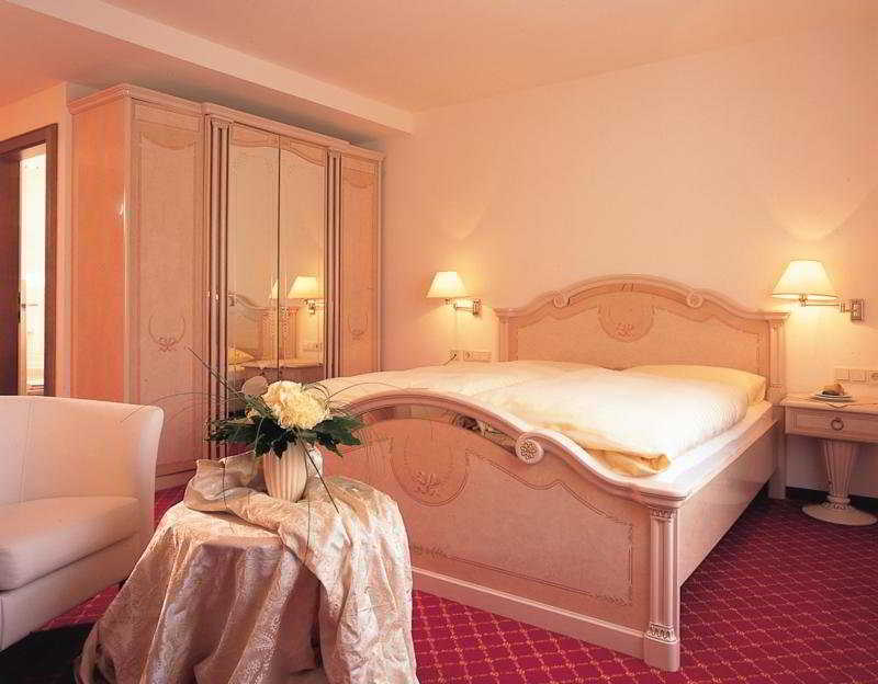 Hotel Schwarzer Adler İnnsbruck Oda fotoğraf
